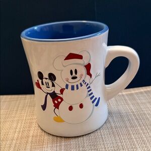 Disney Mickey Mouse and Snowman winter holiday coffee mug